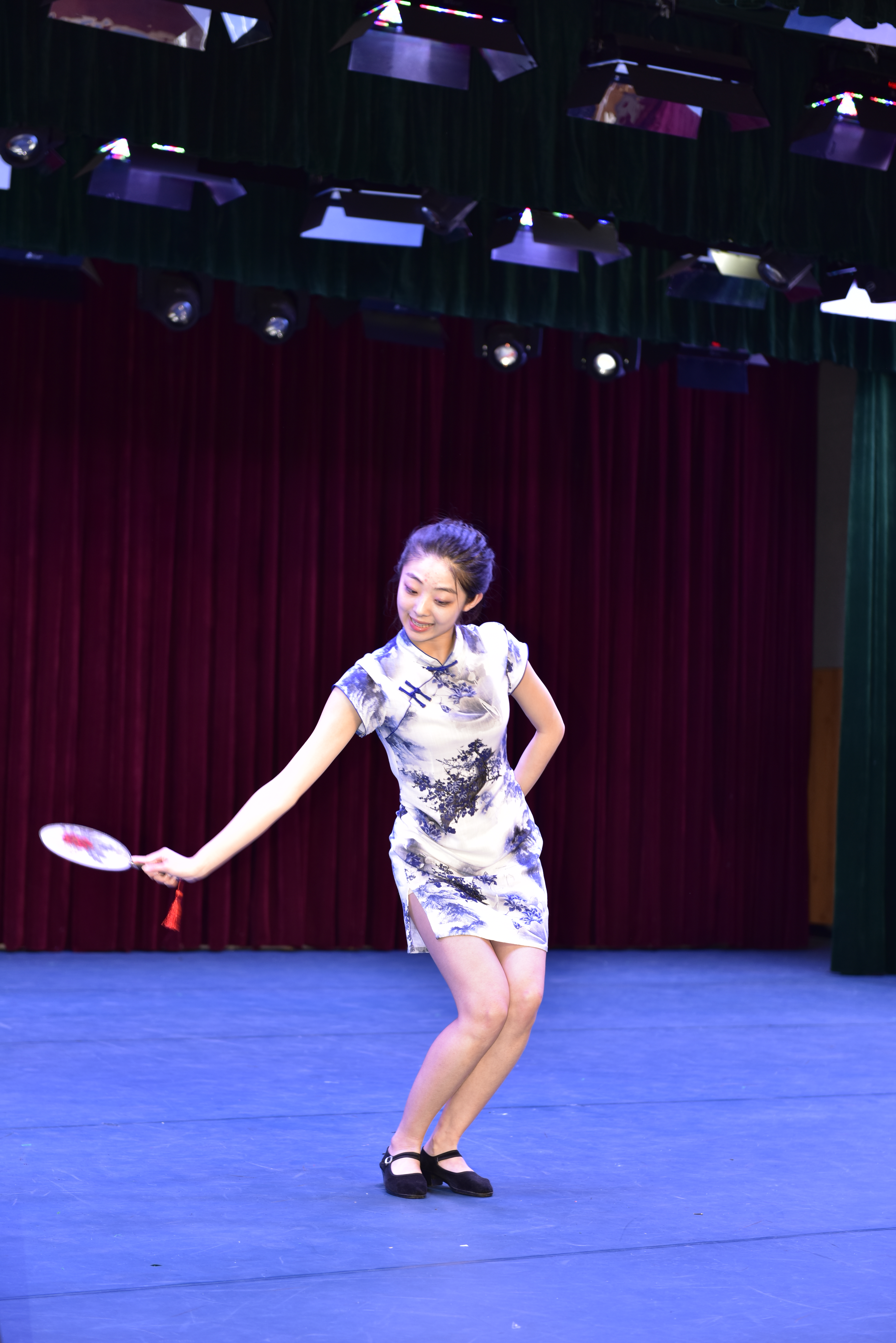 图二作品:《人间四月天》.JPG 图二作品:《人间四月天》.JPG